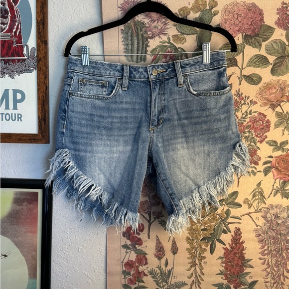 High-Waist Denim Shorts with Destroyed/Fringed Cut Off Lining - Picture 2 of 4